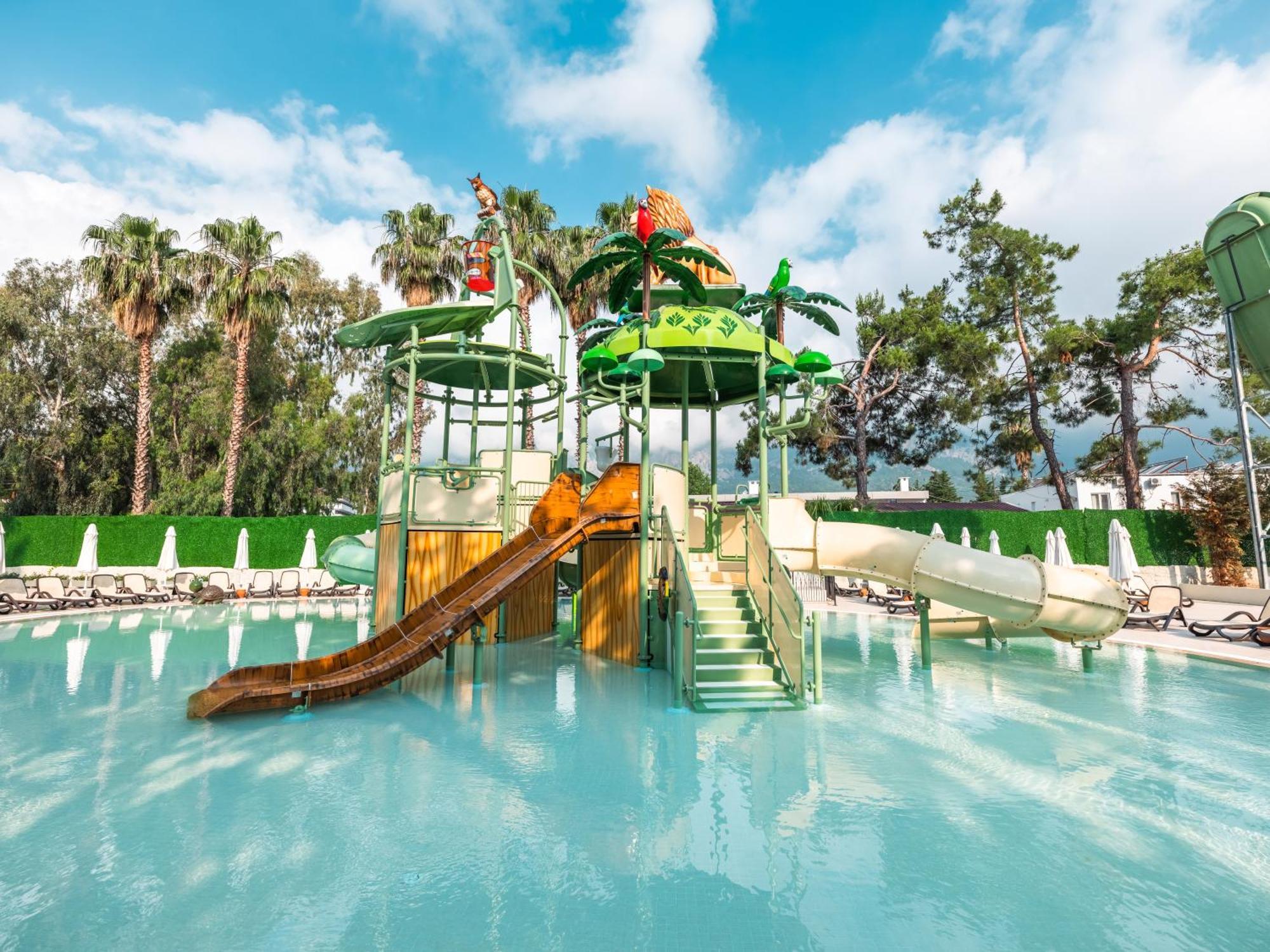 Greenwood Kemer Resort Екстериор снимка